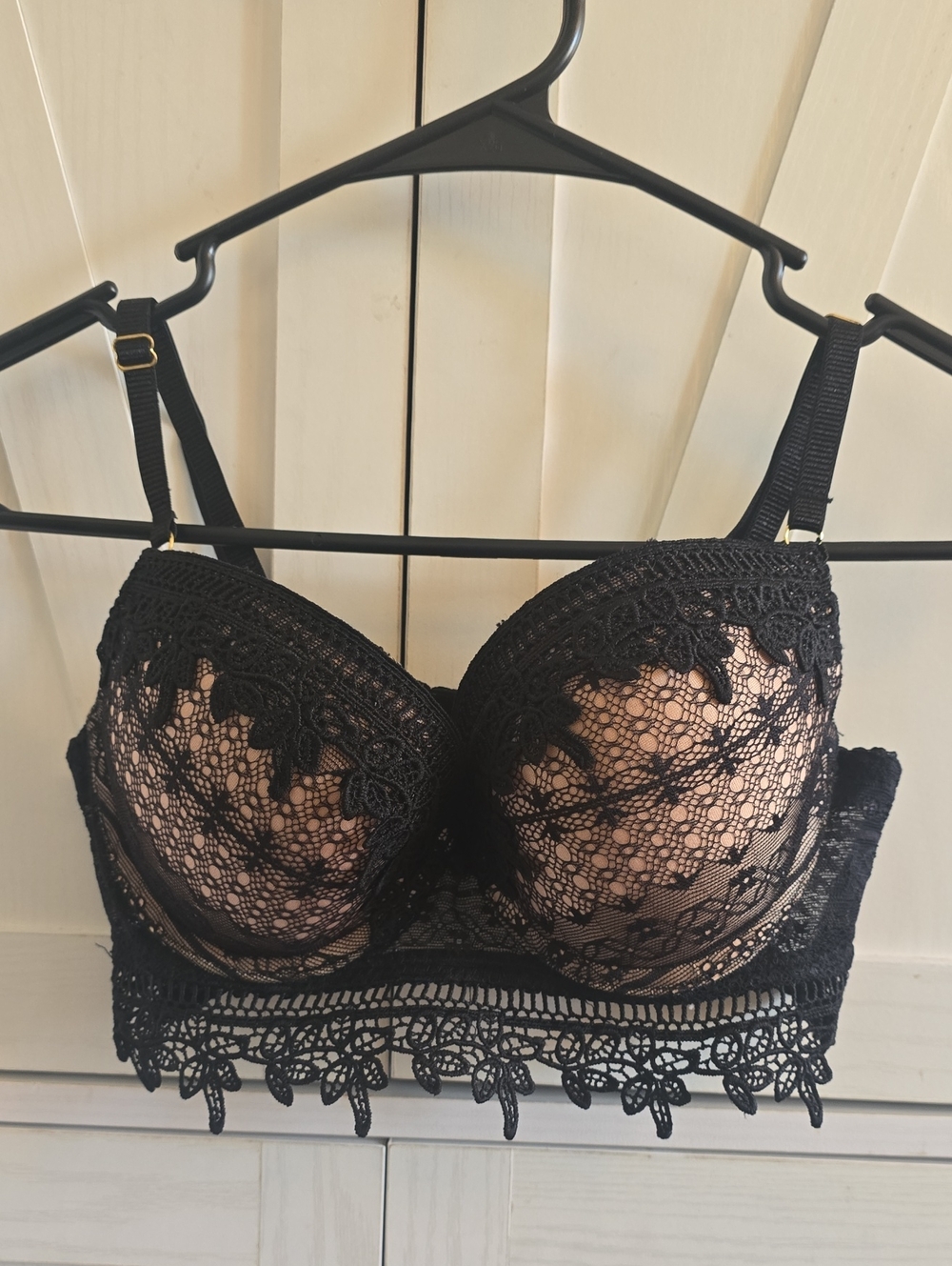 DAISY FUENTES 34B Women’s Black Lace Longline Bra